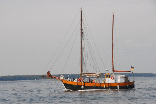 Gaffelketsch APOLLON (jetzt UNS HEDWIG) während der Hanse Sail vor Warnemünde. © Andreas Zedler, 8. August 2009